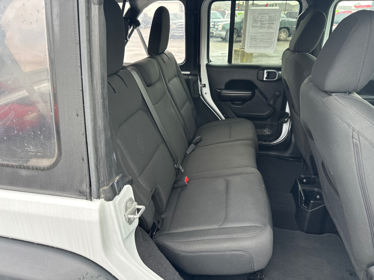 Jeep Wrangler Unlimited Sport 2018