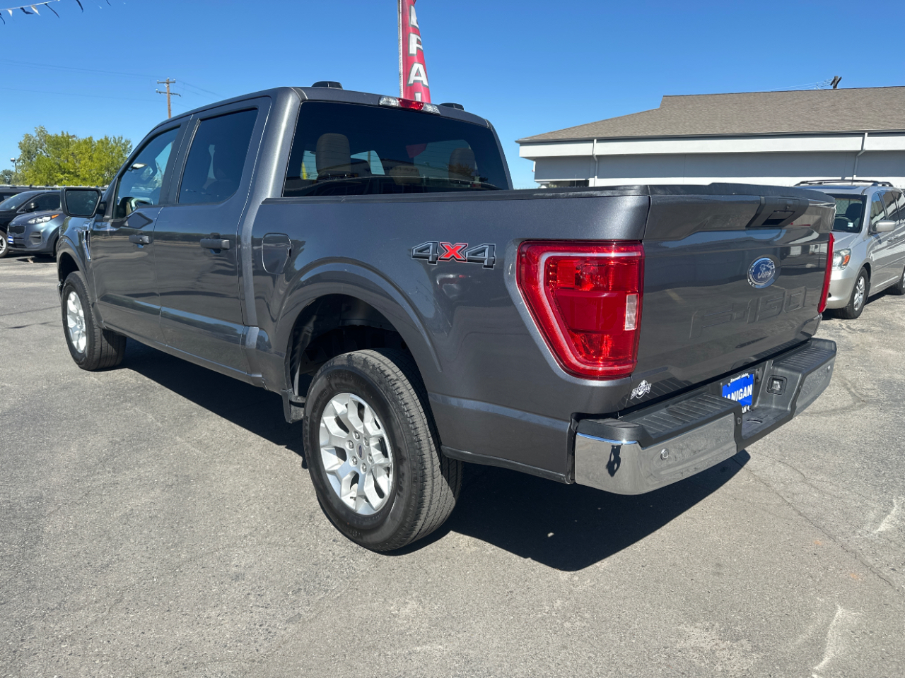 2023 Ford F-150 XLT photo 3