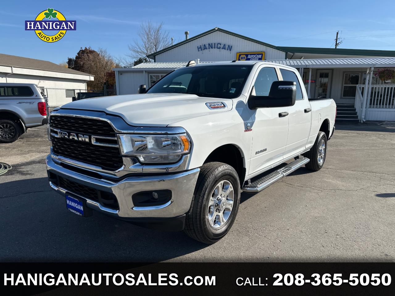 RAM 2500 Big Horn 4x4 Crew Cab 6'4" Box 2024 RAM 2500 Big Horn 4x4 Crew Cab 6'4" Box 2024