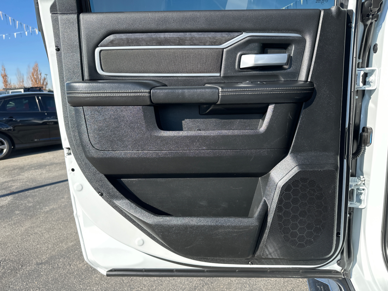 RAM 2500 Big Horn 4x4 Crew Cab 6'4" Box 2024 RAM 2500 Big Horn 4x4 Crew Cab 6'4" Box 2024