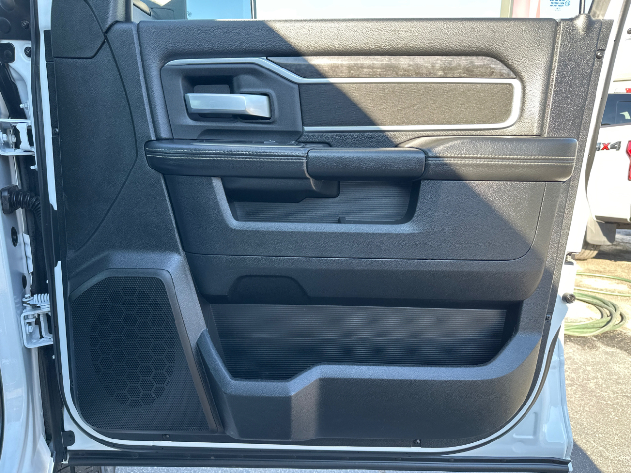 RAM 2500 Big Horn 4x4 Crew Cab 6'4" Box 2024 RAM 2500 Big Horn 4x4 Crew Cab 6'4" Box 2024