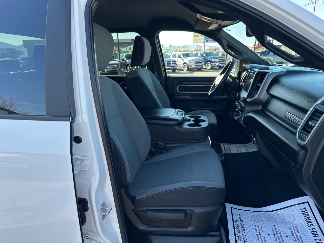 RAM 2500 Big Horn 4x4 Crew Cab 6'4" Box 2024 RAM 2500 Big Horn 4x4 Crew Cab 6'4" Box 2024