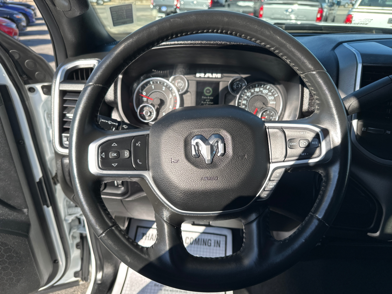 RAM 2500 Big Horn 4x4 Crew Cab 6'4" Box 2024 RAM 2500 Big Horn 4x4 Crew Cab 6'4" Box 2024