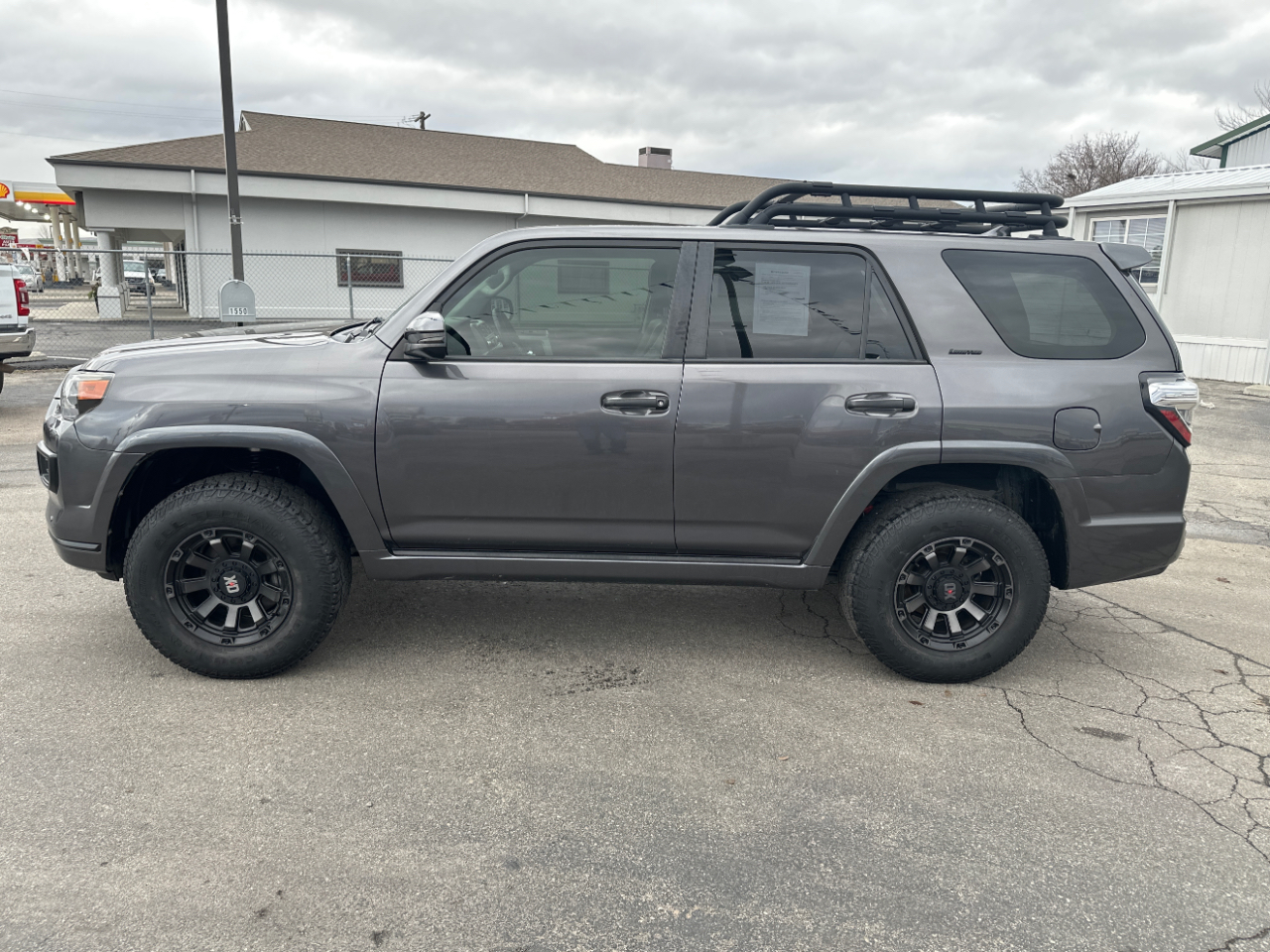 Toyota 4Runner SR5 4WD 2019