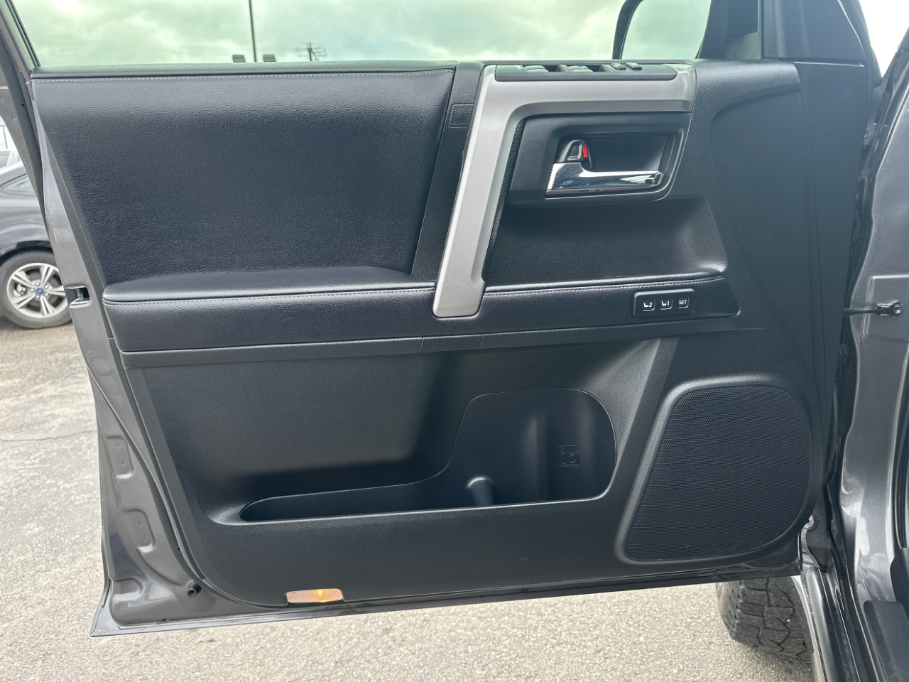 Toyota 4Runner SR5 4WD 2019