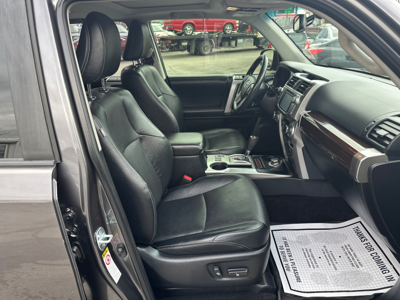 Toyota 4Runner SR5 4WD 2019