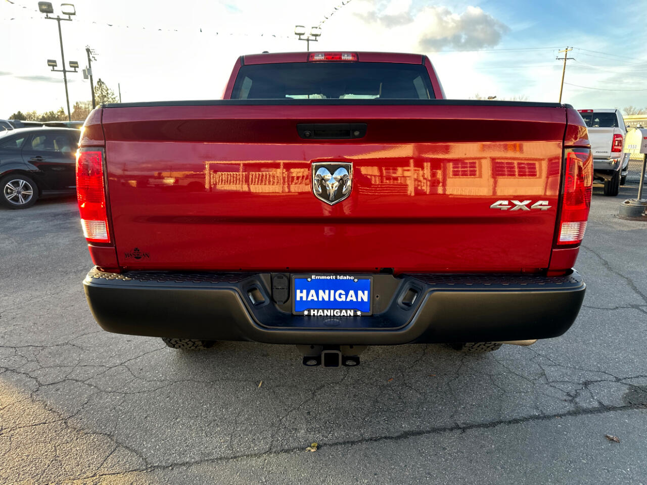 RAM 1500 Tradesman Crew Cab SWB 4WD 2015