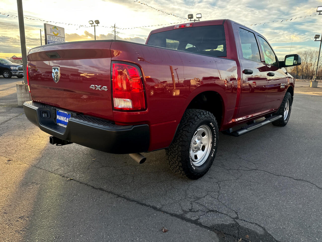 RAM 1500 Tradesman Crew Cab SWB 4WD 2015