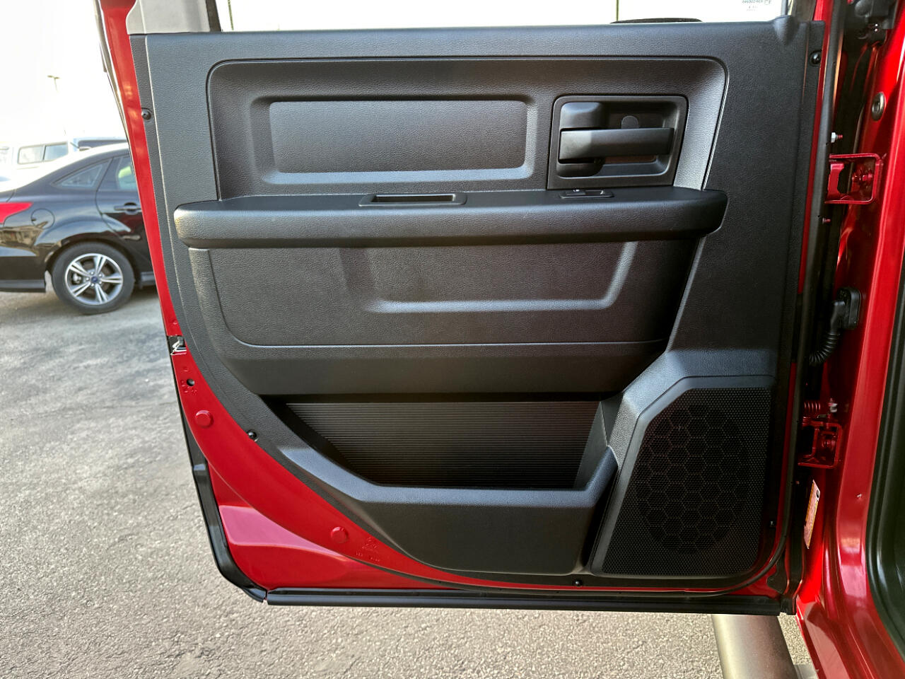 RAM 1500 Tradesman Crew Cab SWB 4WD 2015