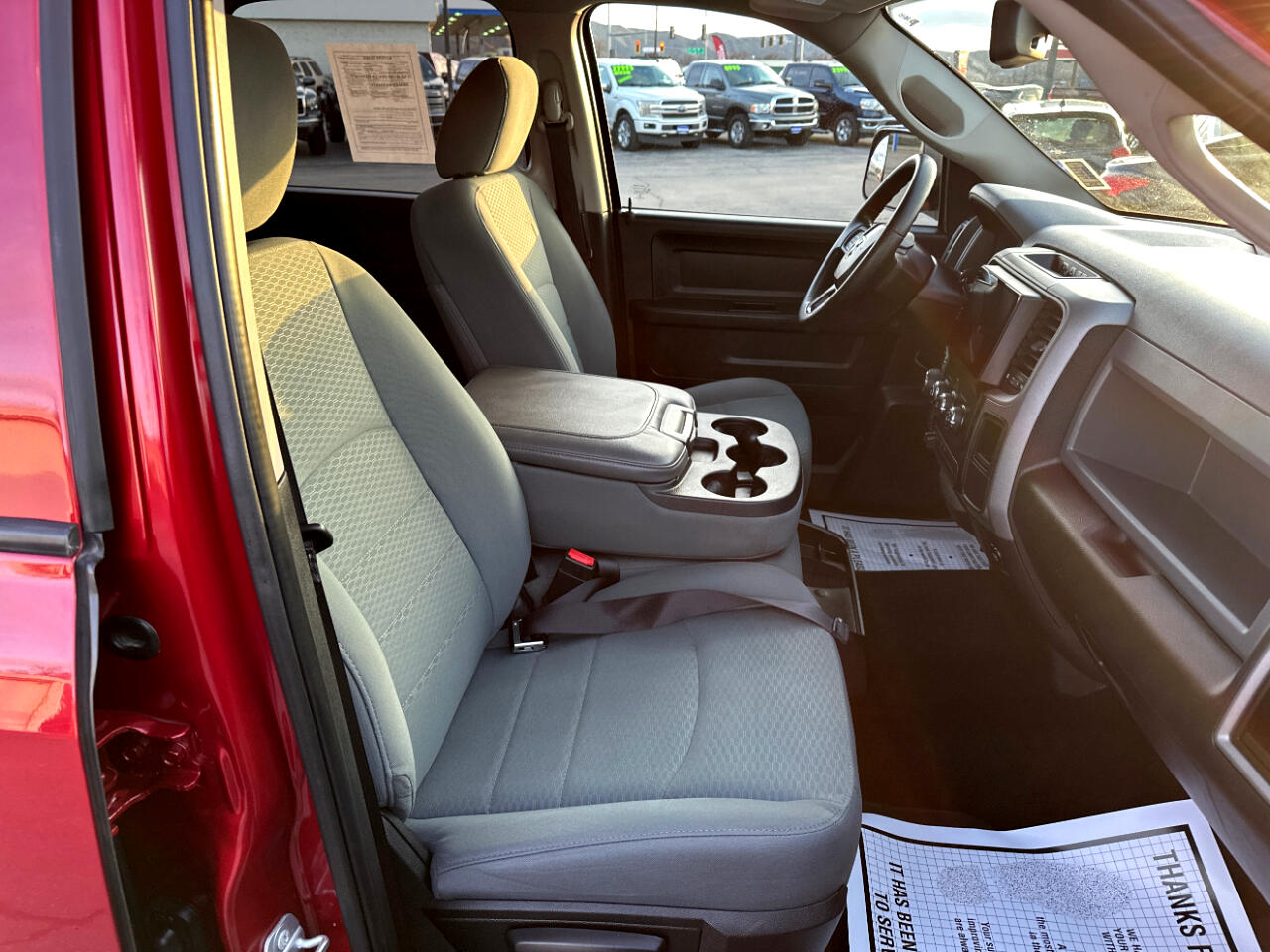 RAM 1500 Tradesman Crew Cab SWB 4WD 2015