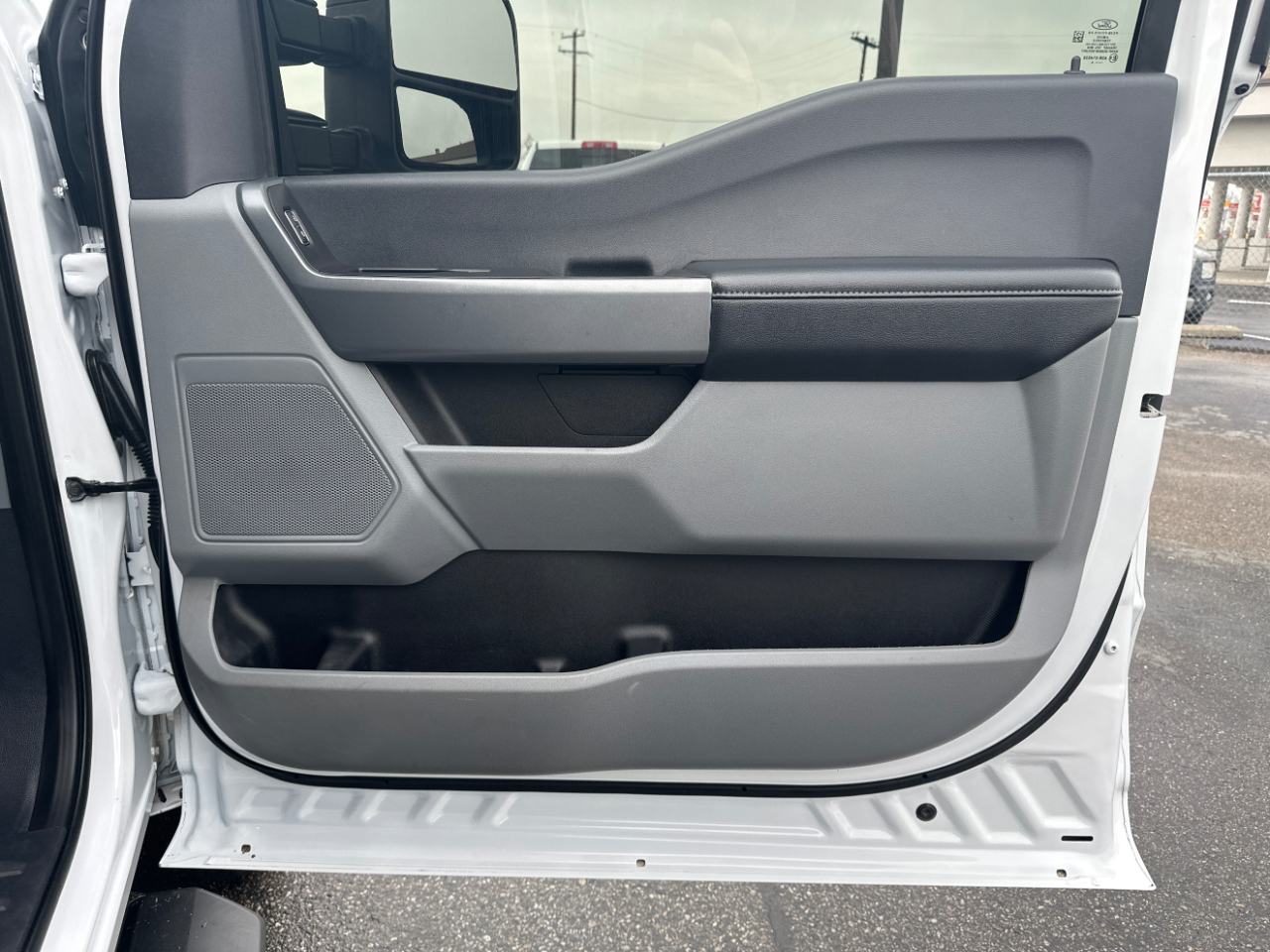 Ford F-250 SD XL Crew Cab 4WD 2024