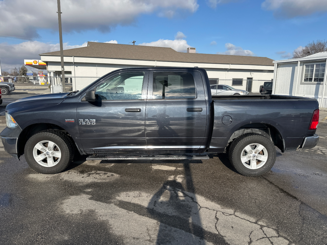 RAM 1500 Tradesman Crew Cab SWB 4WD 2013