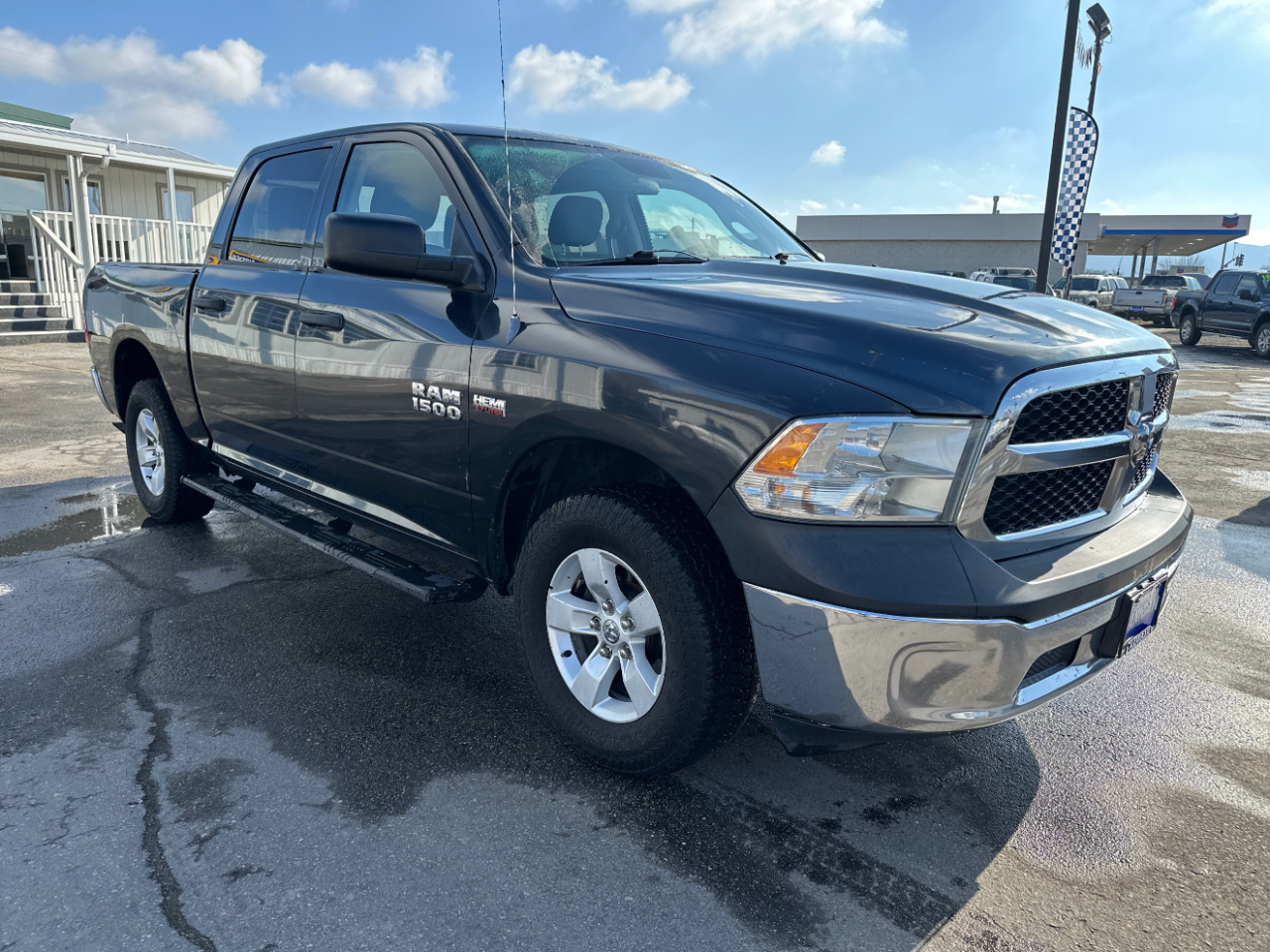 RAM 1500 Tradesman Crew Cab SWB 4WD 2013