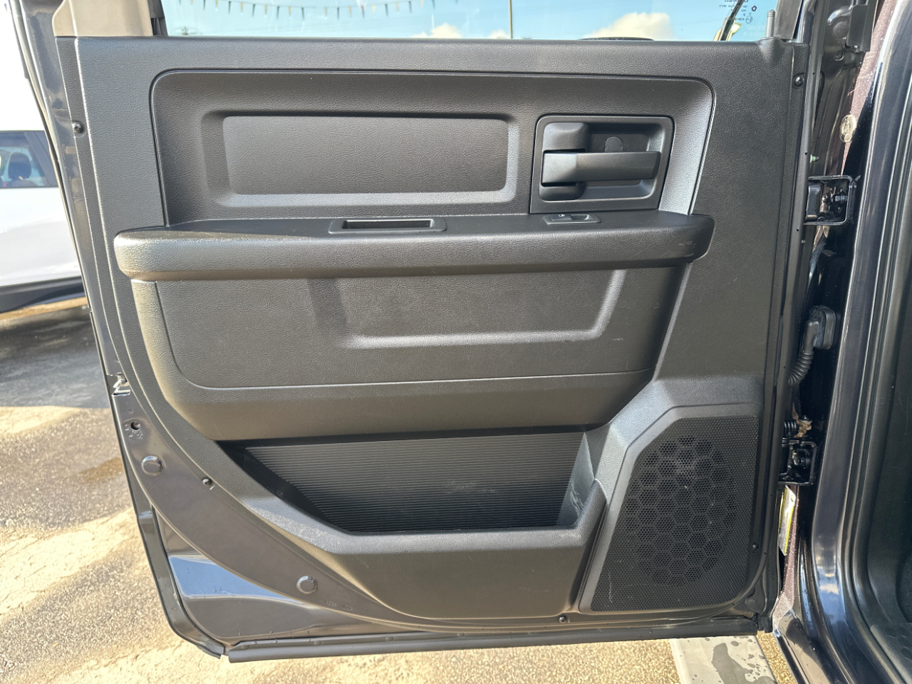 RAM 1500 Tradesman Crew Cab SWB 4WD 2013