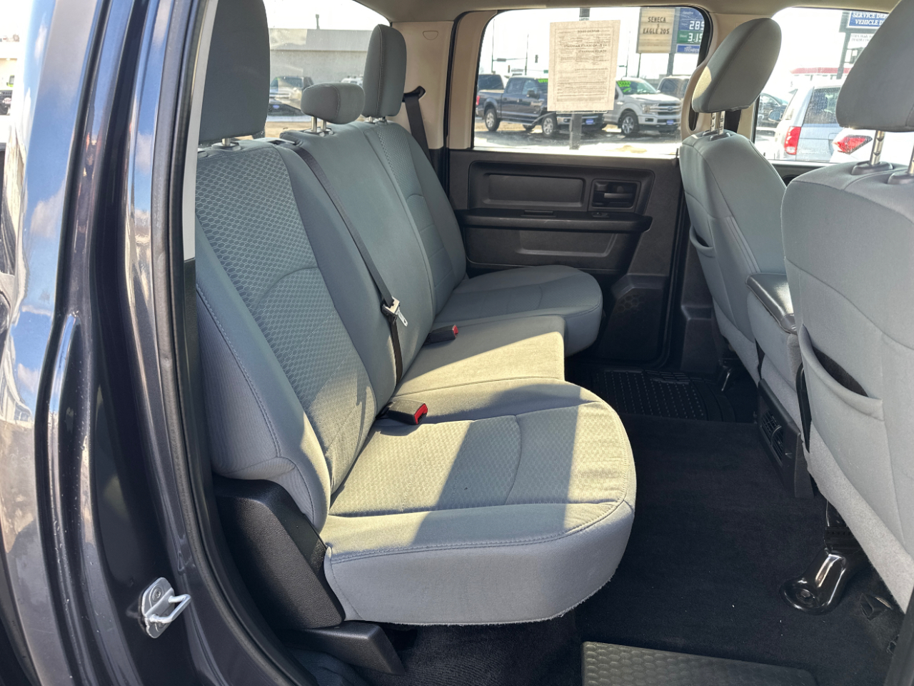 RAM 1500 Tradesman Crew Cab SWB 4WD 2013