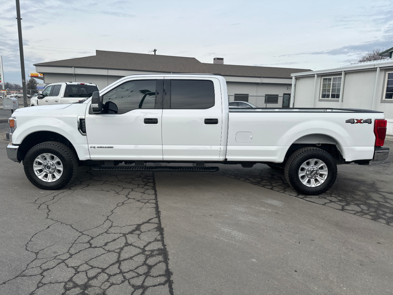 Ford F-250 SD XLT Crew Cab 4WD 2022
