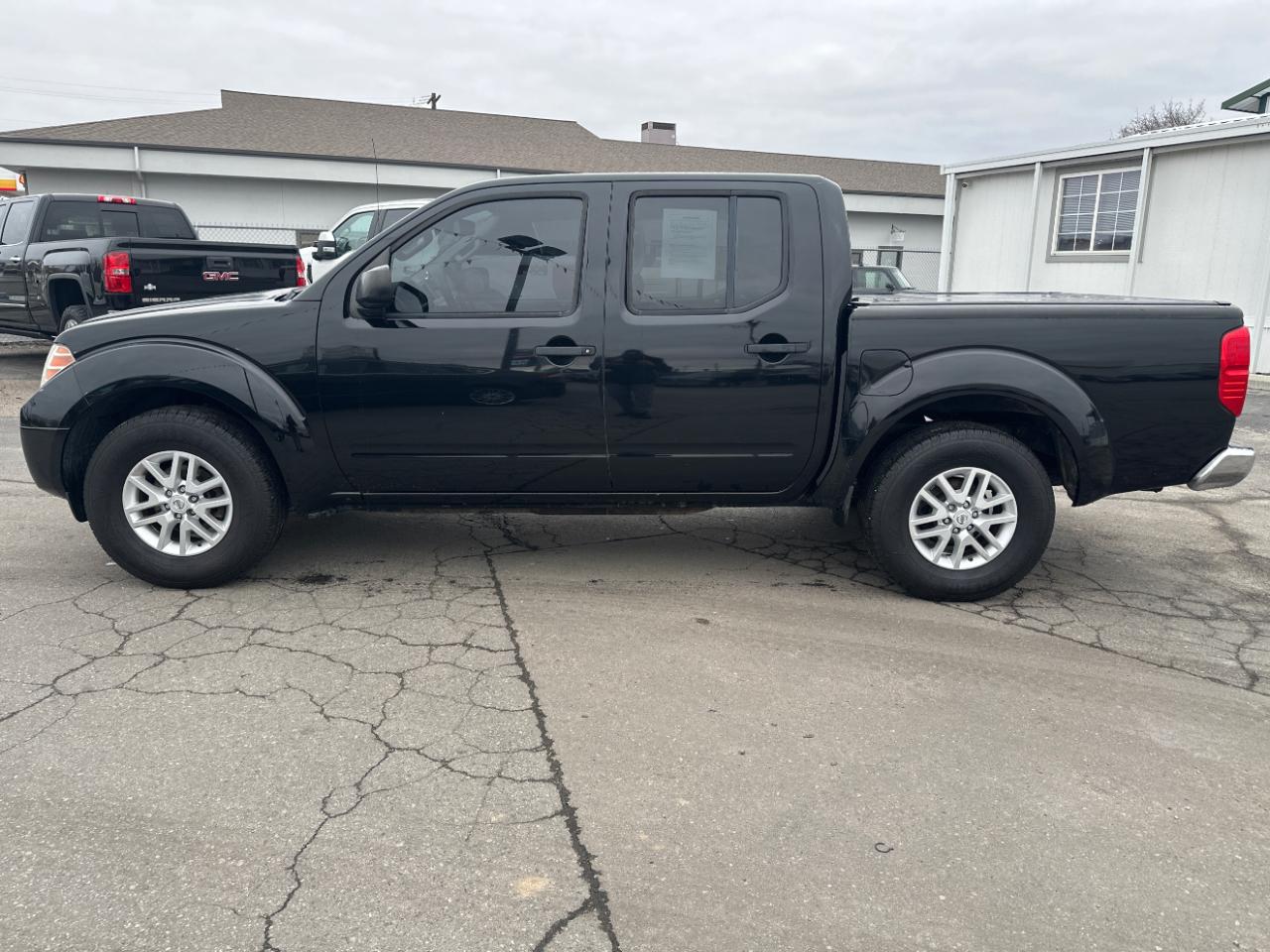 Nissan Frontier SL Crew Cab 2WD 2014
