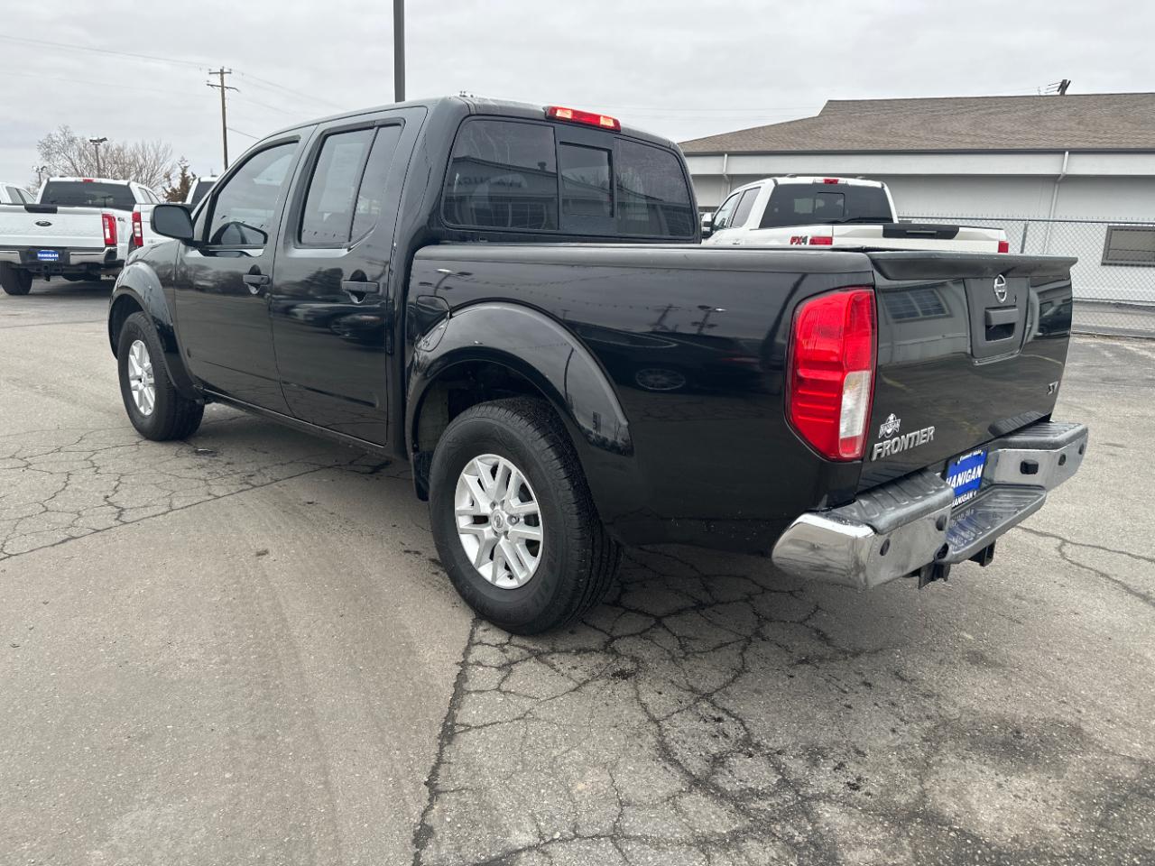 Nissan Frontier SL Crew Cab 2WD 2014