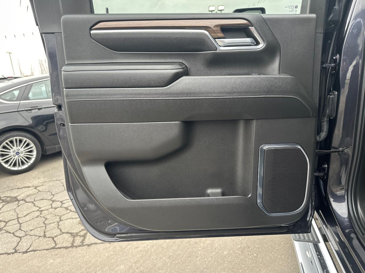 Chevrolet Silverado 2500HD LT Crew Cab Long Box 4WD 2024