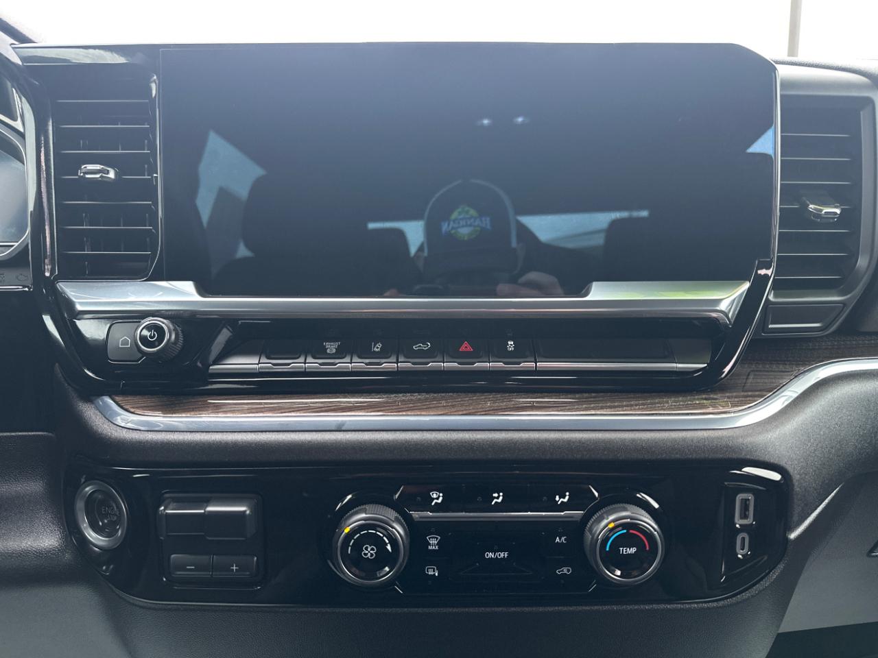 Chevrolet Silverado 2500HD LT Crew Cab Long Box 4WD 2024