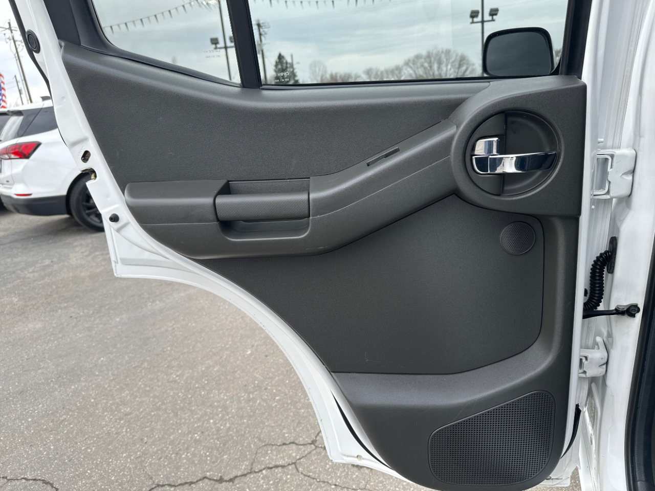 Nissan Xterra X 4WD 2012