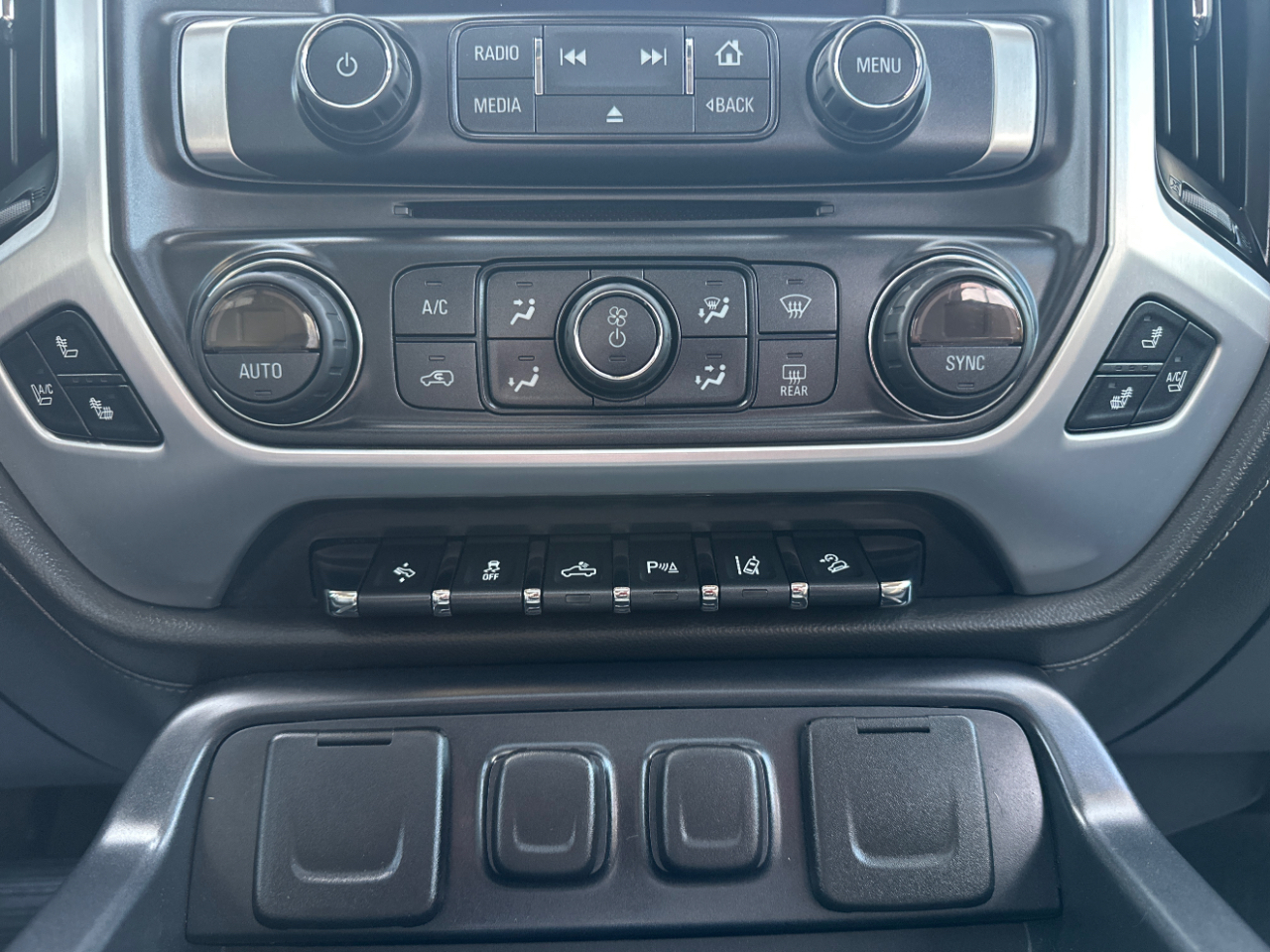 GMC Sierra 1500 SLT Crew Cab Long Box 4WD 2015