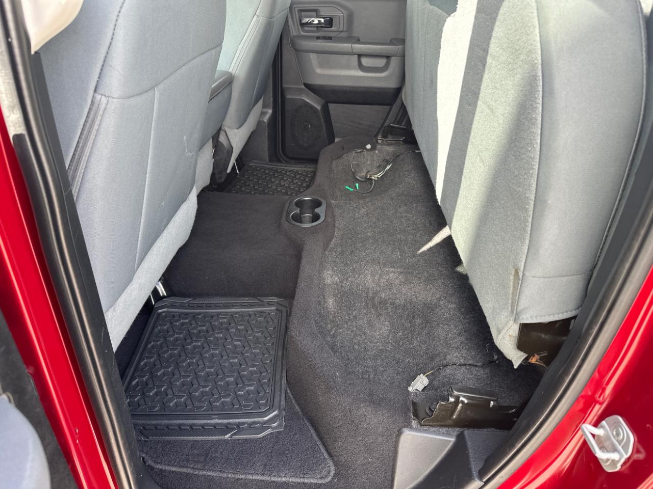 RAM 1500 SLT Quad Cab 4WD 2014