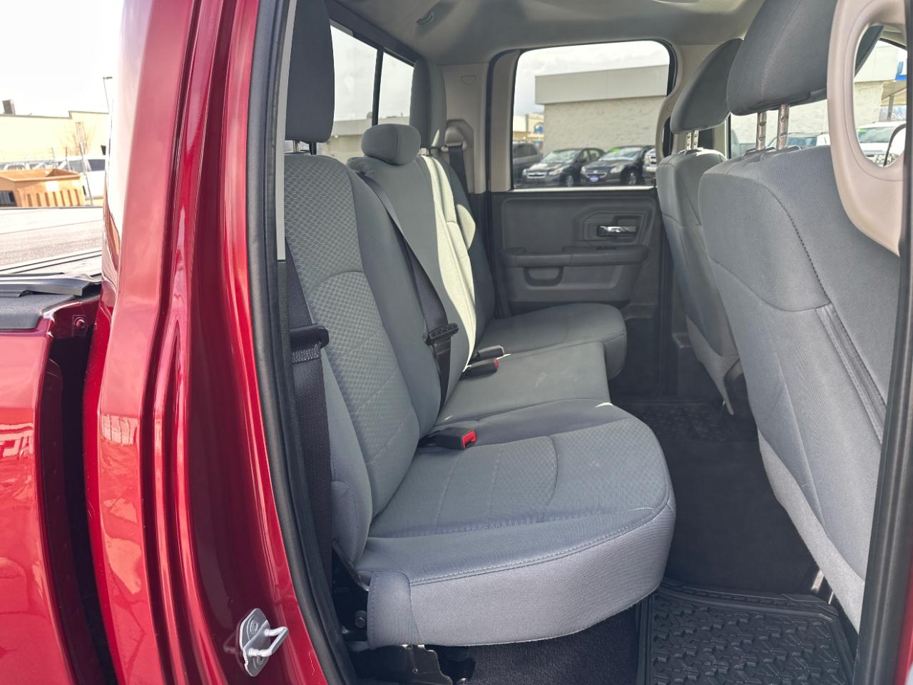 RAM 1500 SLT Quad Cab 4WD 2014