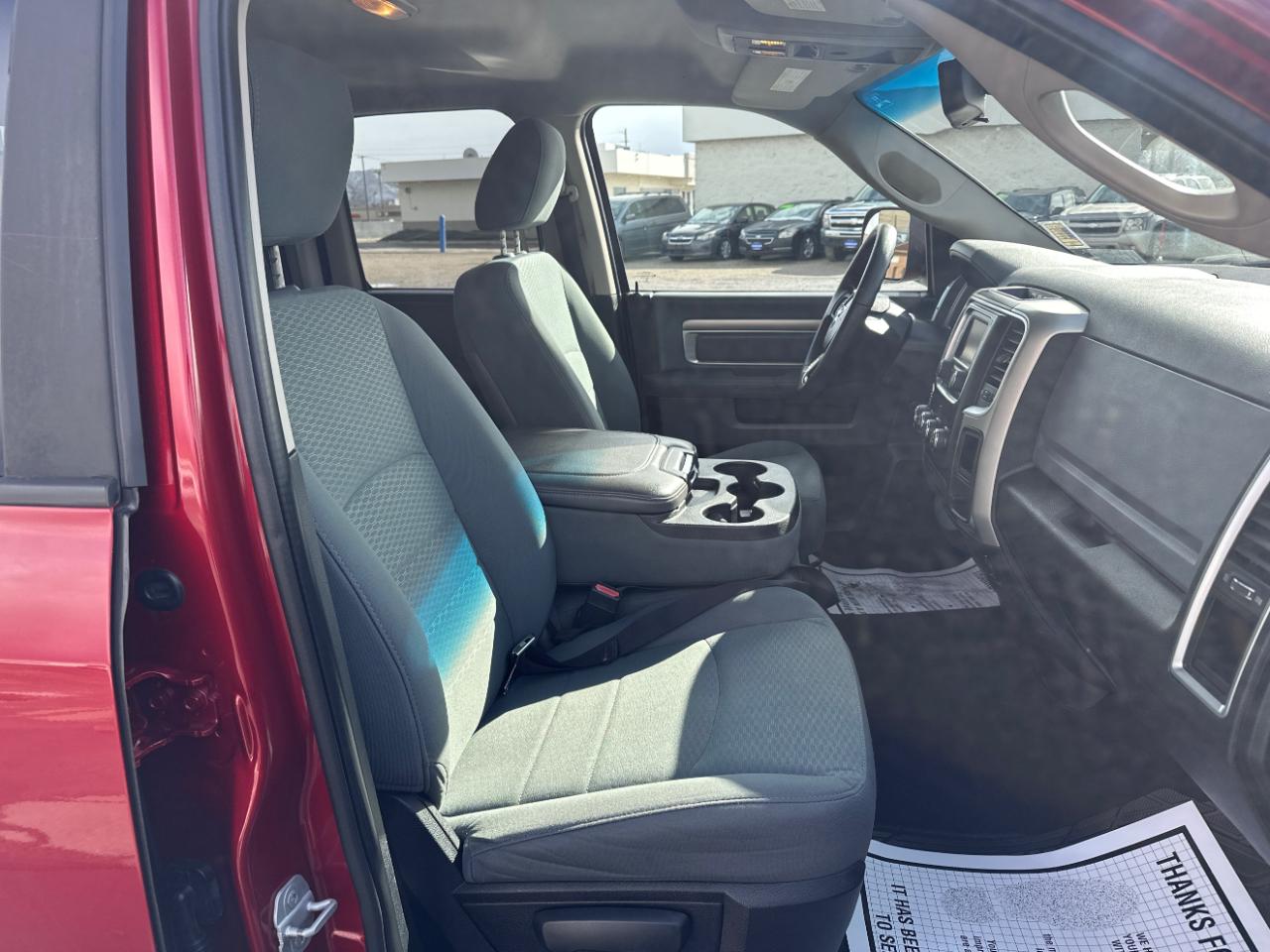 RAM 1500 SLT Quad Cab 4WD 2014