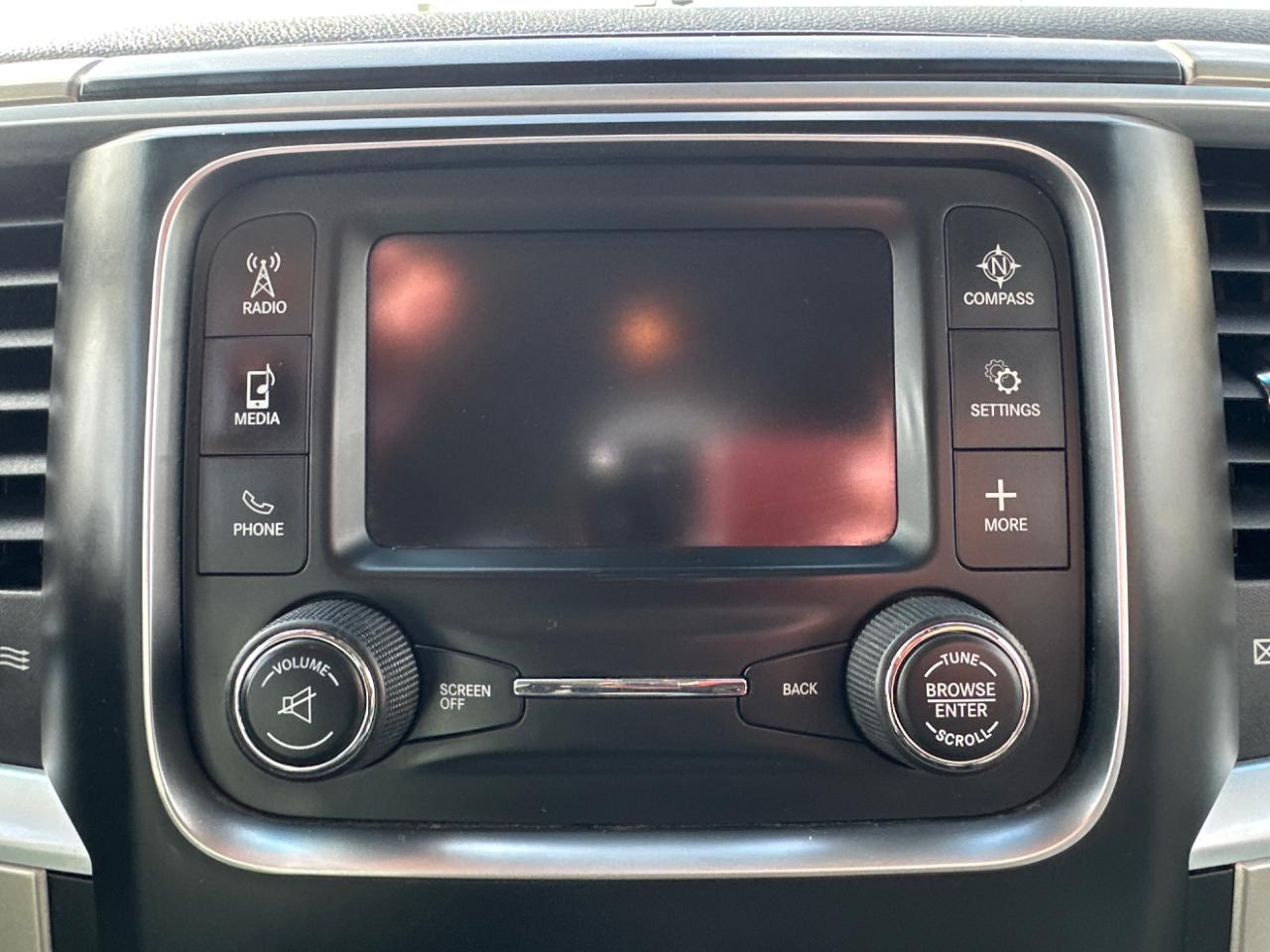 RAM 1500 SLT Quad Cab 4WD 2014