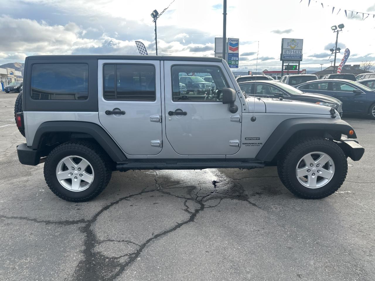 Jeep Wrangler Unlimited Sport 4WD 2014
