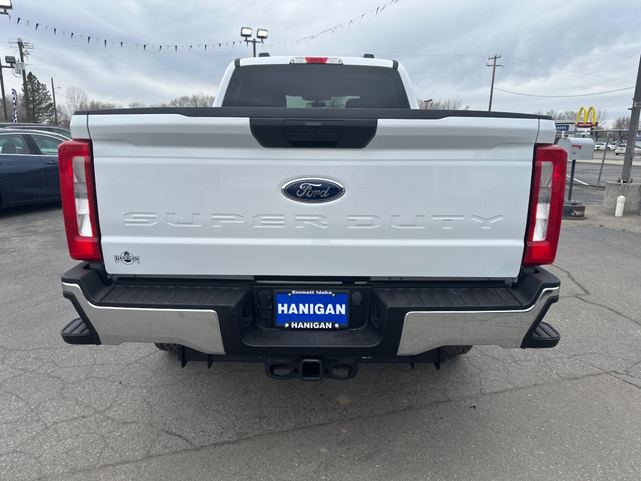 Ford F-250 SD XL Crew Cab 4WD 2024