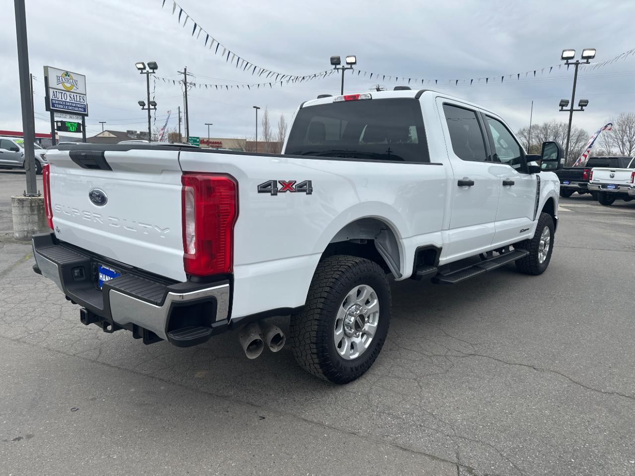 Ford F-250 SD XL Crew Cab 4WD 2024