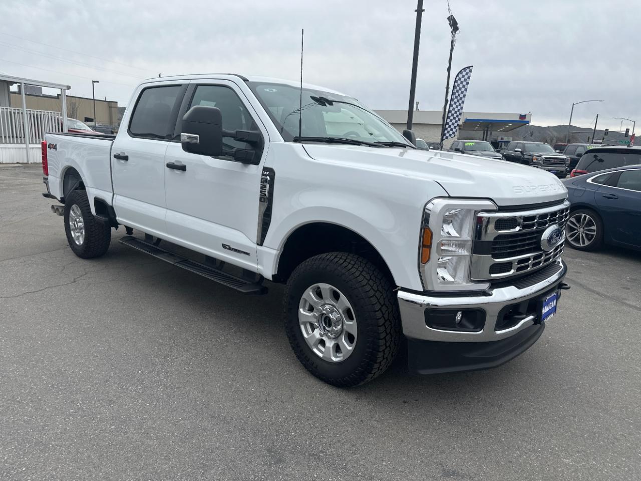 Ford F-250 SD XL Crew Cab 4WD 2024