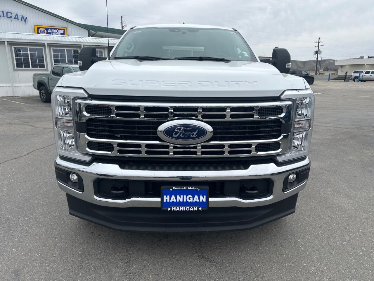 Ford F-250 SD XL Crew Cab 4WD 2024