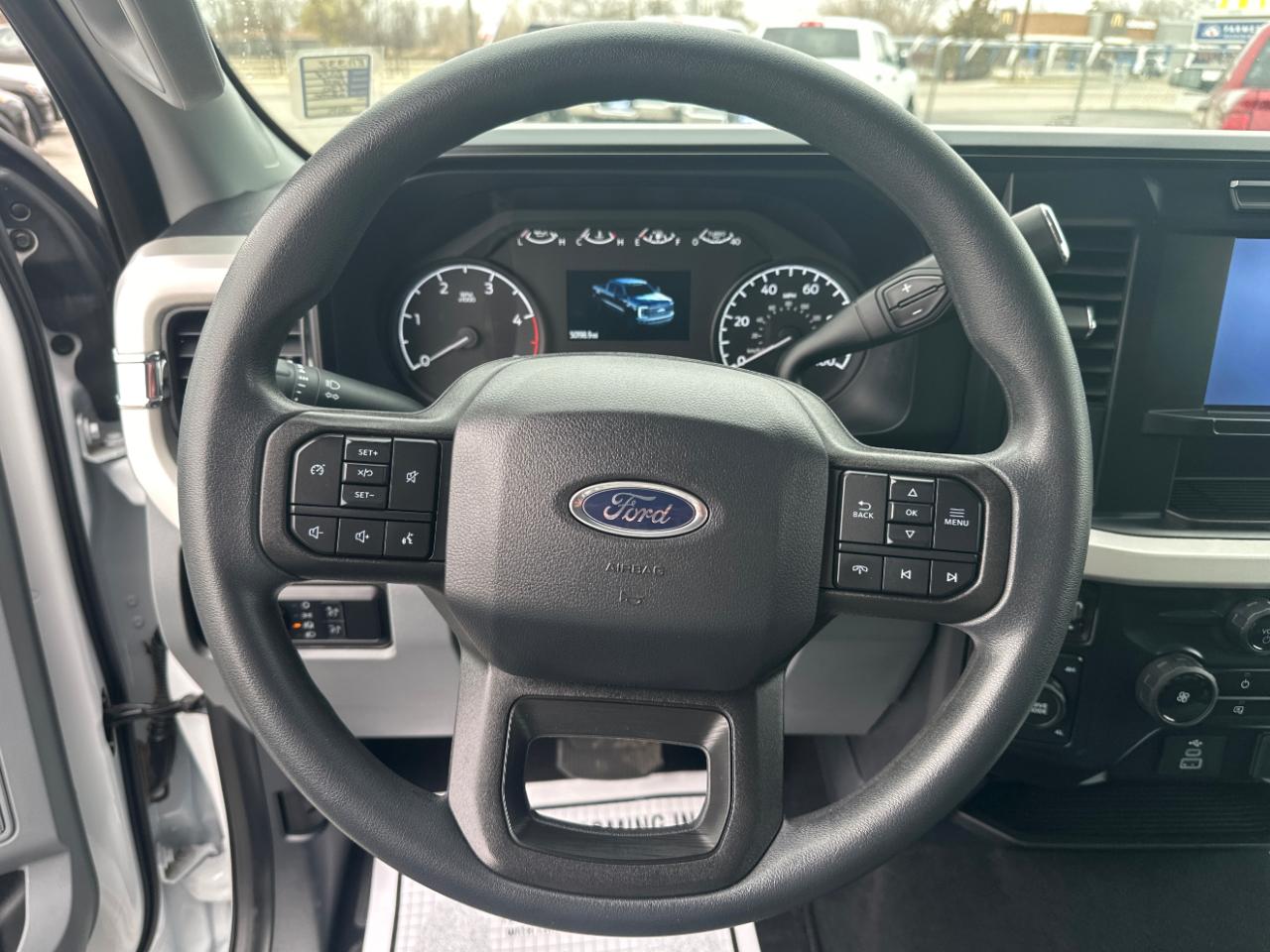 Ford F-250 SD XL Crew Cab 4WD 2024