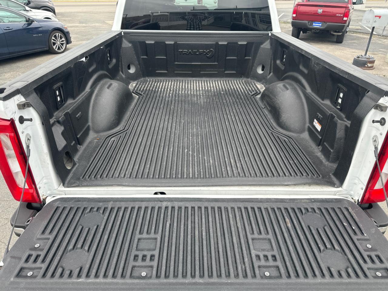 Ford F-250 SD XL Crew Cab 4WD 2024