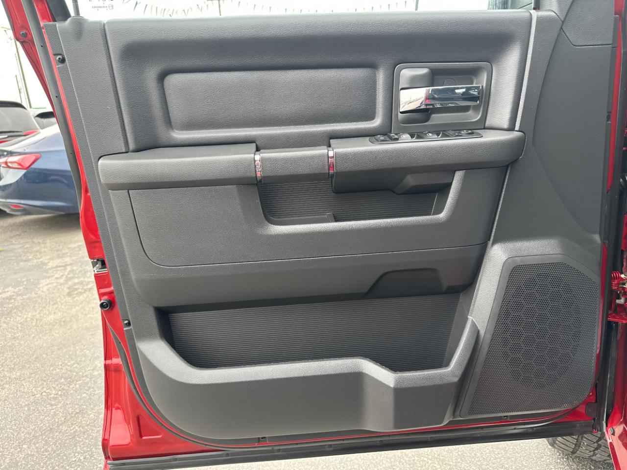 Dodge 1500 ST Crew Cab 4WD 2010