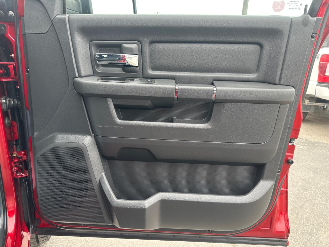 Dodge 1500 ST Crew Cab 4WD 2010