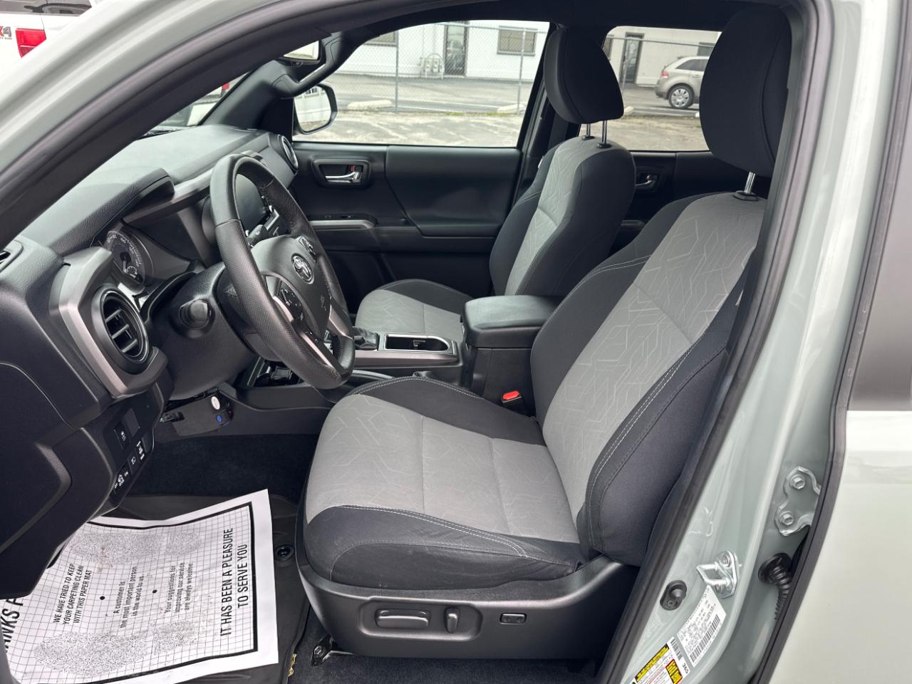 Toyota Tacoma SR5 Double Cab Long Bed V6 6AT 4WD 2023