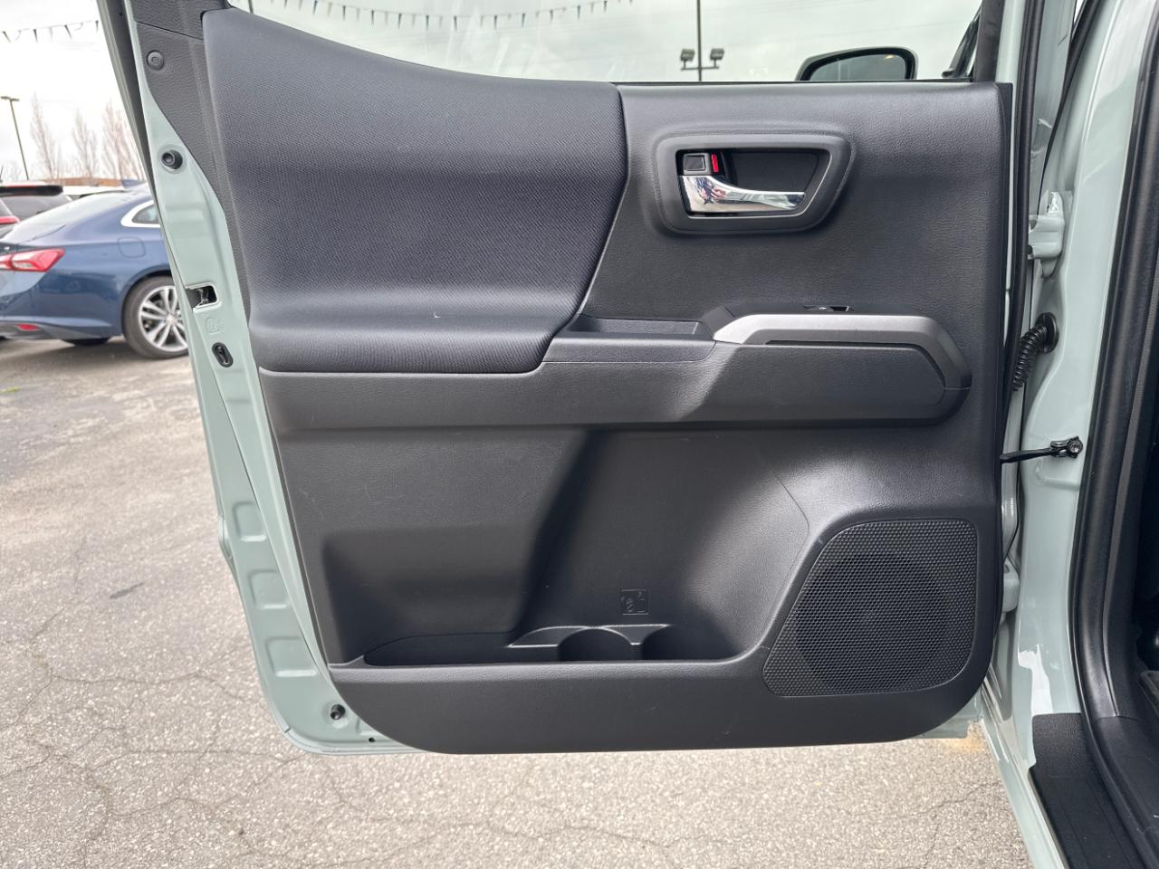 Toyota Tacoma SR5 Double Cab Long Bed V6 6AT 4WD 2023