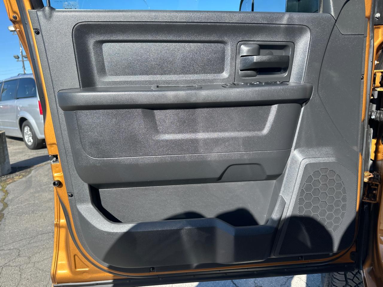 RAM 2500 4WD Crew Cab 149" ST 2012