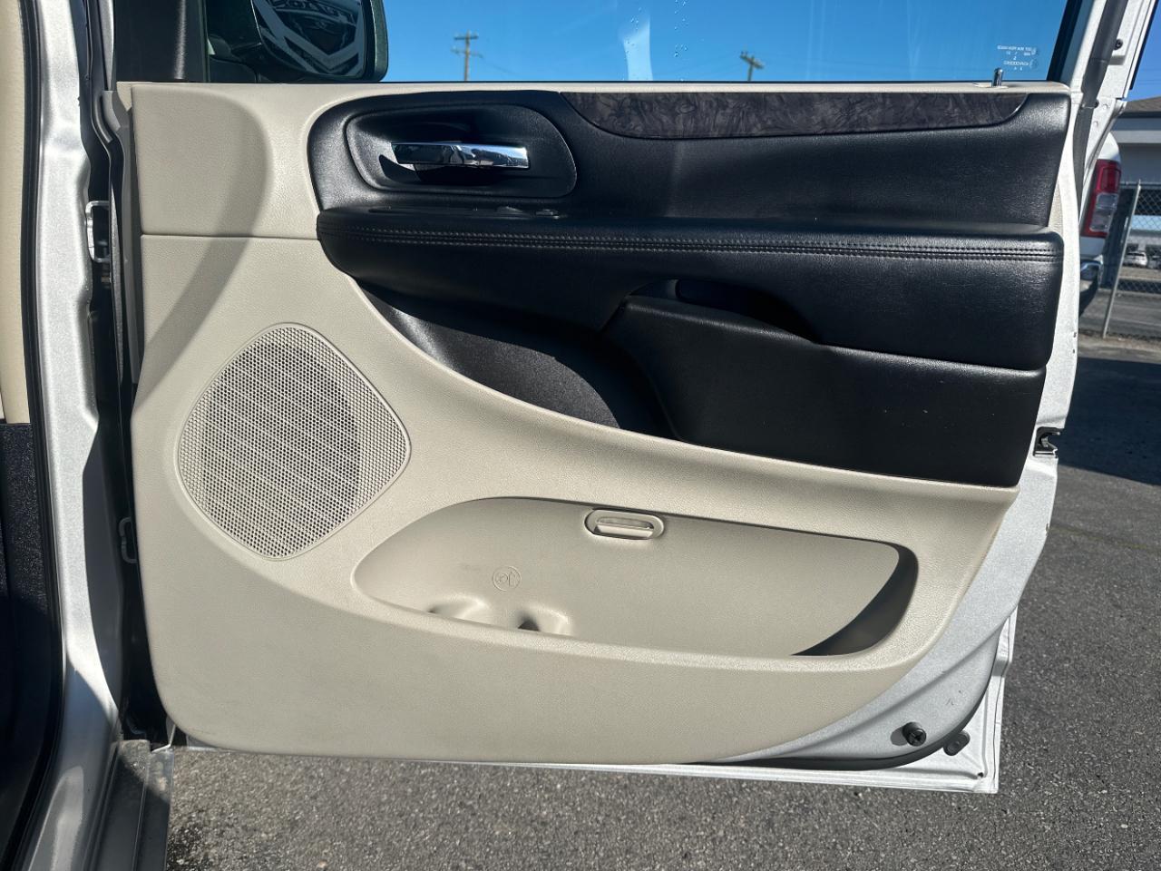 Dodge Grand Caravan 4dr Wgn Crew 2011