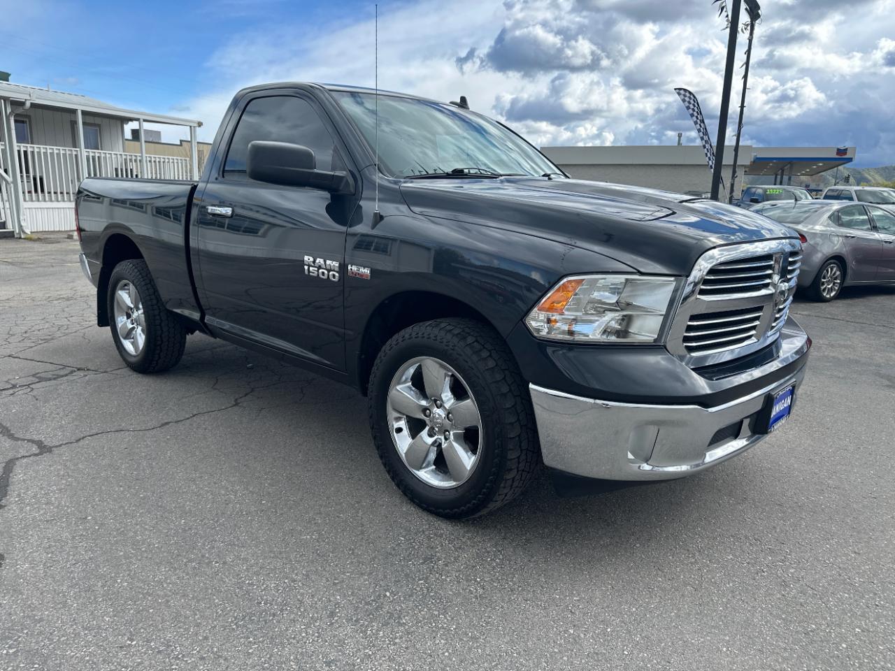 RAM 1500 4WD Reg Cab 120.5" Big Horn 2014