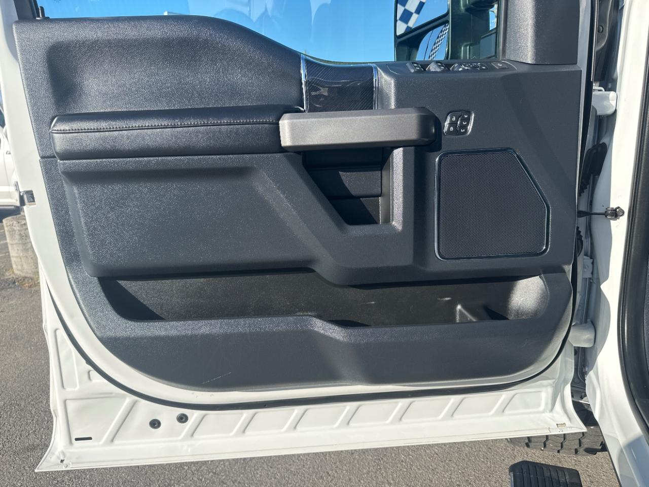 Ford Super Duty F-350 SRW King Ranch 4WD Crew Cab 8' Box 2022