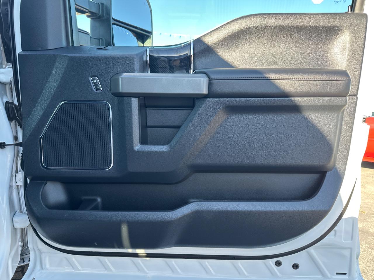 Ford Super Duty F-350 SRW King Ranch 4WD Crew Cab 8' Box 2022