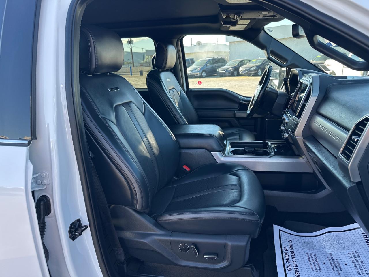 Ford Super Duty F-350 SRW King Ranch 4WD Crew Cab 8' Box 2022