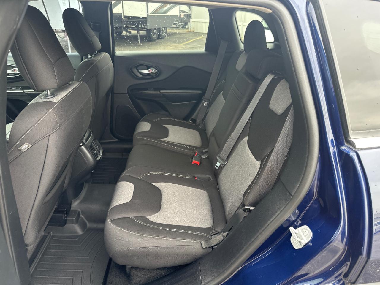 Jeep Cherokee 4WD 4dr Latitude 2014