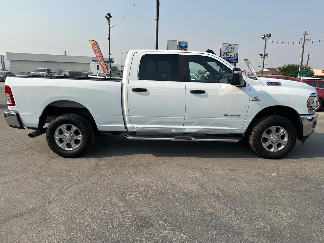 RAM 2500 Big Horn 4x4 Crew Cab 6'4" Box 2024