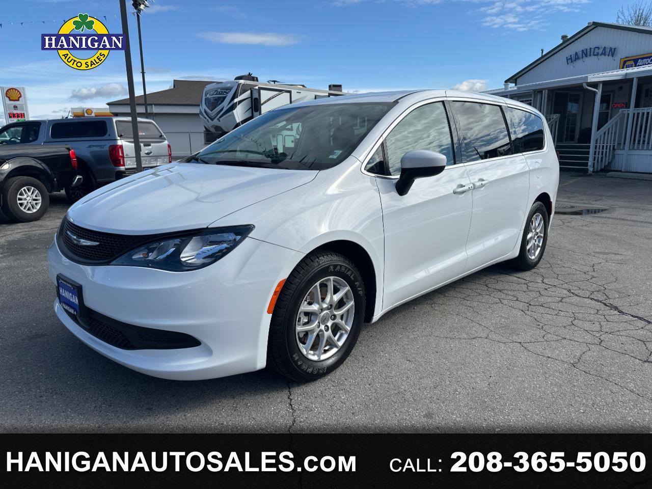 2023 Chrysler Voyager LX FWD